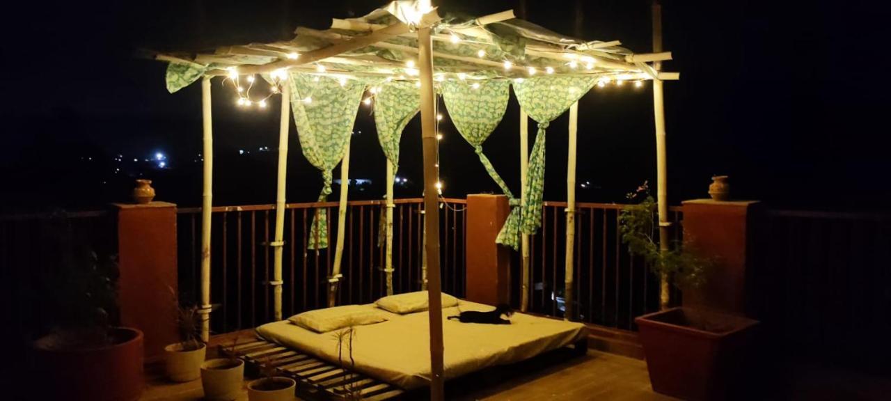 The Secret Garden Bed & Breakfast พุชการ์ ภายนอก รูปภาพ