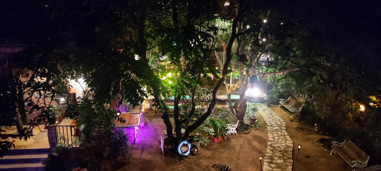 The Secret Garden Bed & Breakfast พุชการ์ ภายนอก รูปภาพ