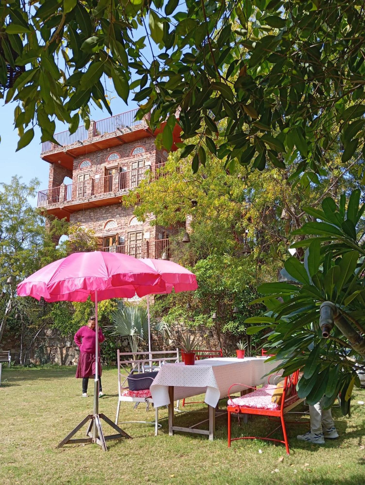 The Secret Garden Bed & Breakfast พุชการ์ ภายนอก รูปภาพ