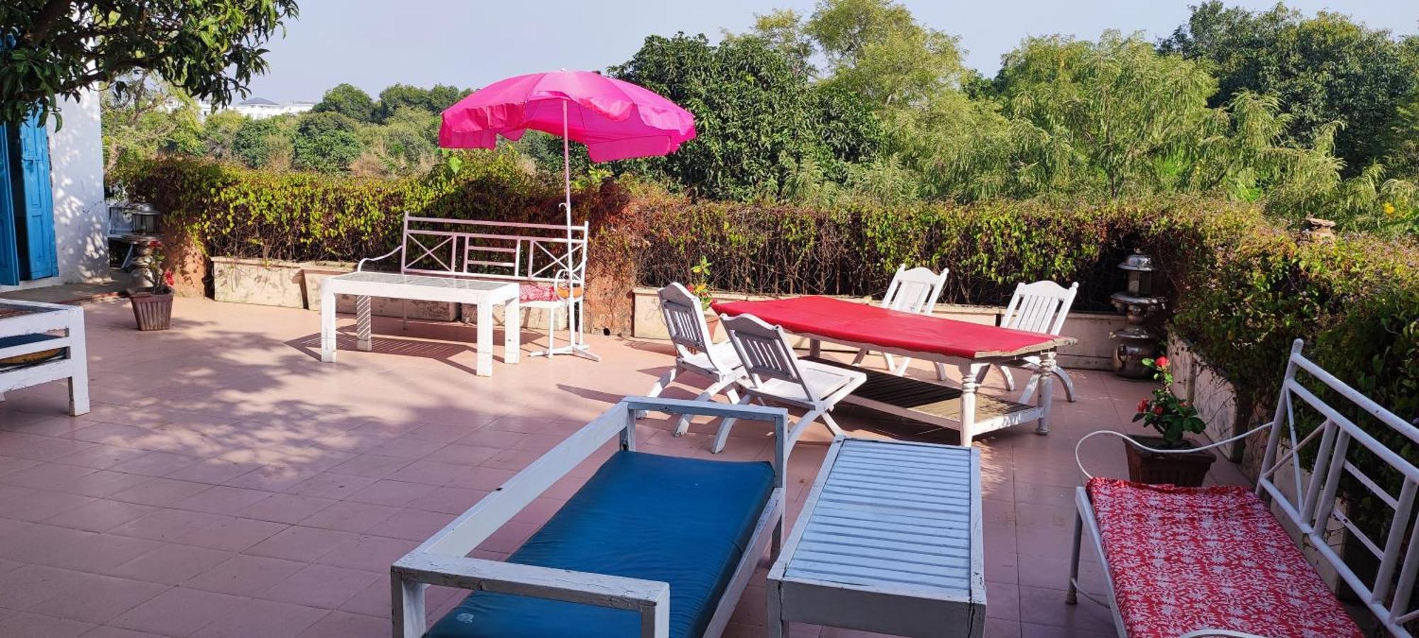The Secret Garden Bed & Breakfast พุชการ์ ภายนอก รูปภาพ